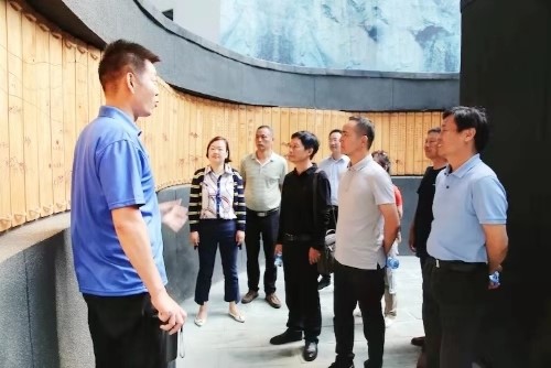 Hubei Huangguang Dabieshan Global Geopark has a Visit to Qinling Zhongnanshan